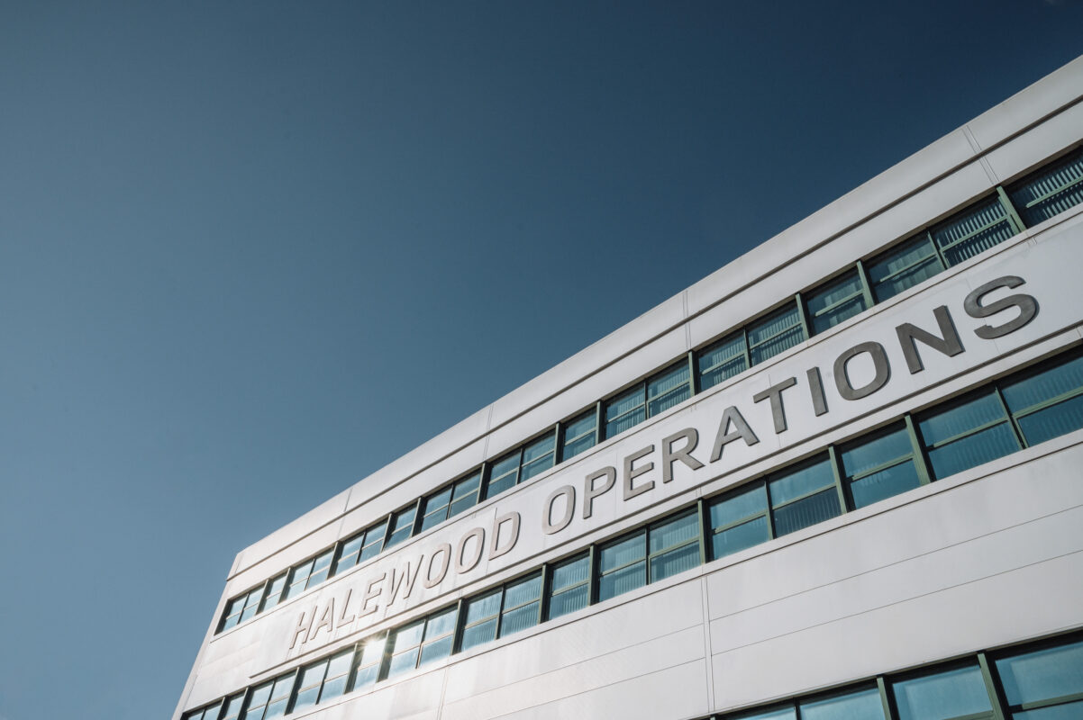 Jaguar Land Rover's Green Revolution: Solar Investment and Hydrogen Innovation