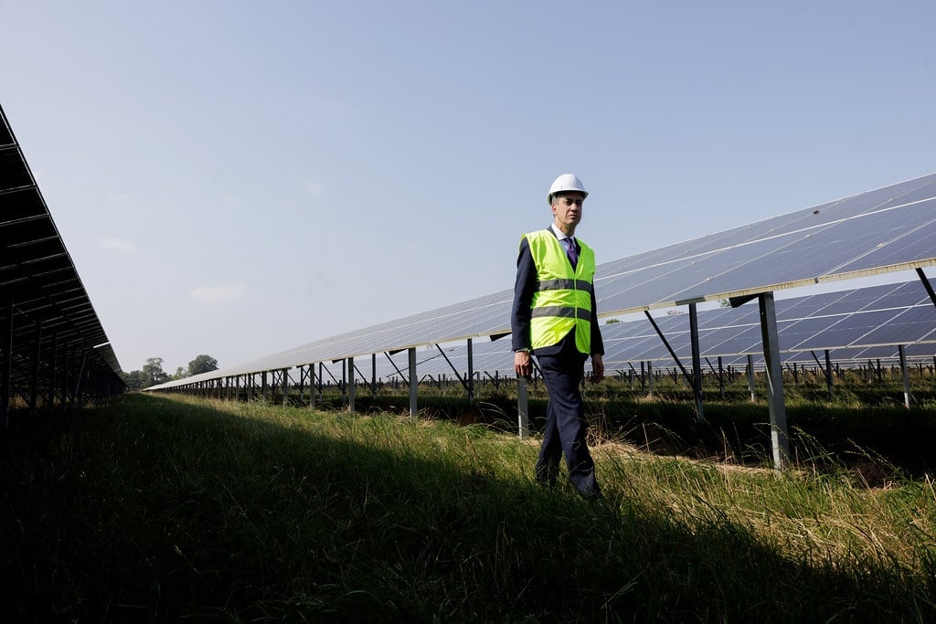 Government confirms £13.2 billion for Warm Homes Plan