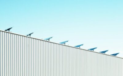 Commercial_rooftop_solar_-_Credit_Scott_Webb_Unsplash