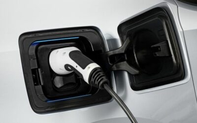 EV_charging_-_BMW_i3