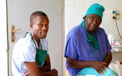 Gallery- Dr Peter and Mr Waibi the anaesthetist