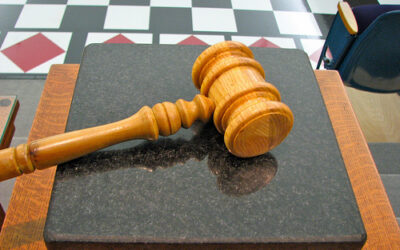Gavel__hammer_-_mrbill