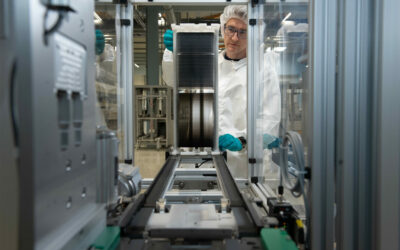 Oxford_PV_-_integrated_production_line_in_Brandenburg_-_Photo_by_Oxford_PV