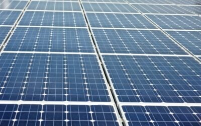 The government has confirmed that homes with flat roofs can now install solar photovoltaic (PV) panels without planning permission. Image: SunGift.
